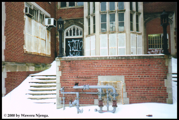 Abandoned Schoolhouse (Full Screen)