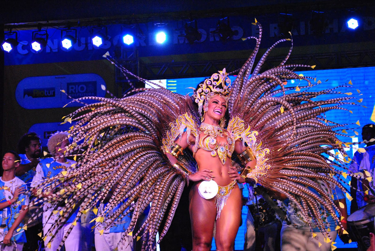 Samba dancer