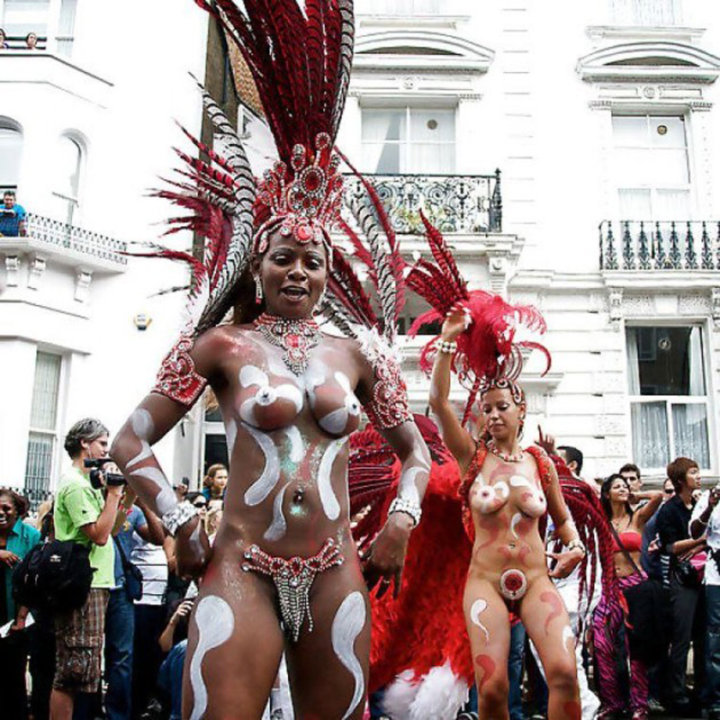 Samba dancer