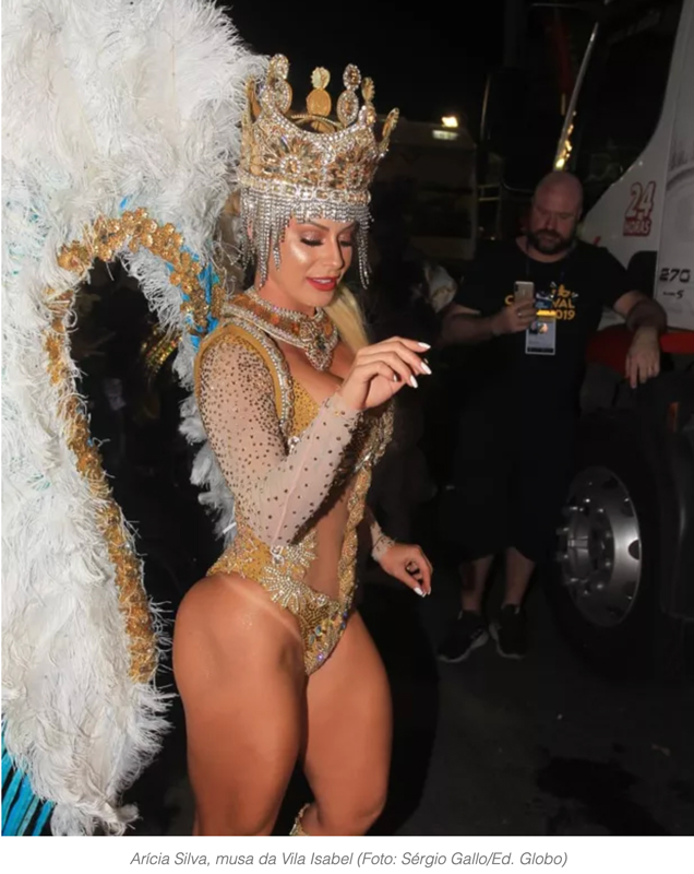 Samba dancer