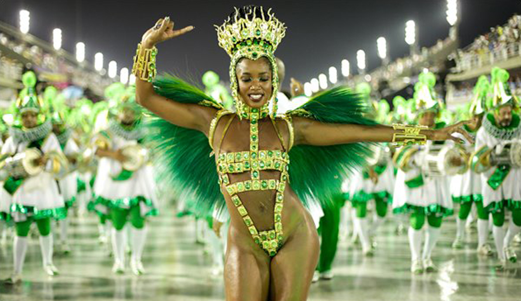 Samba dancer