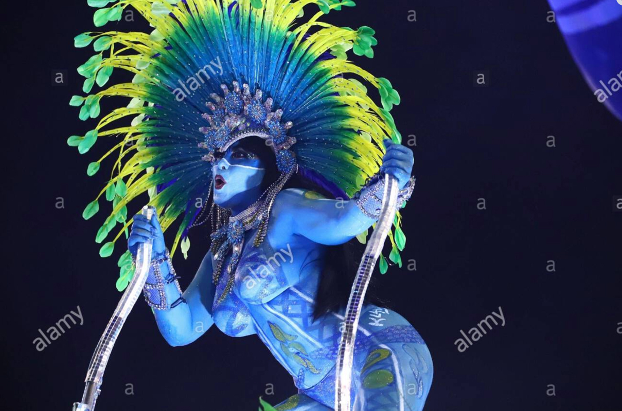 Samba dancer