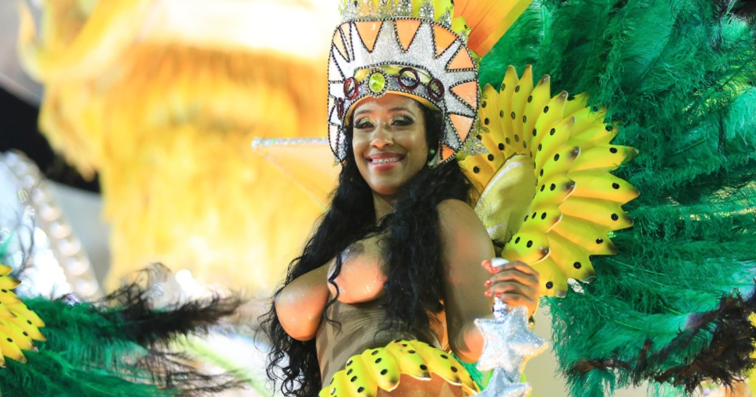 Samba dancer