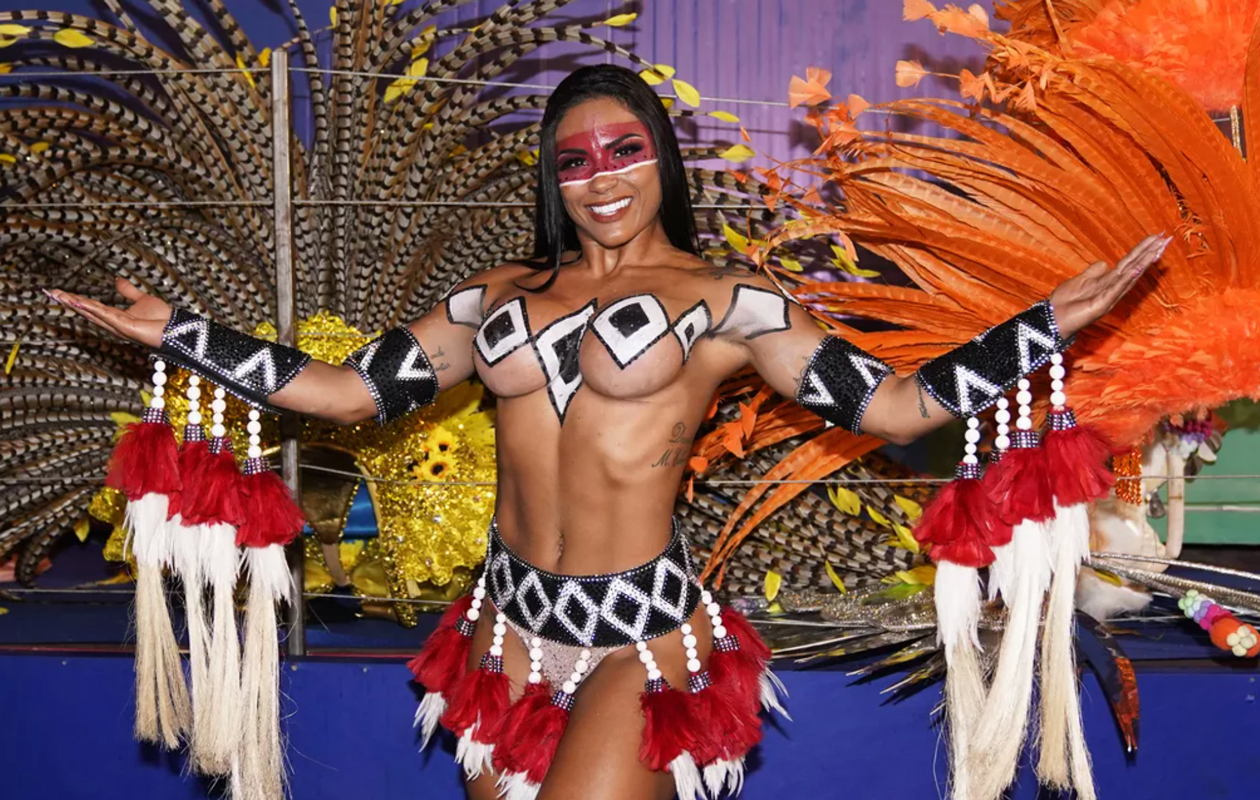 Samba dancer