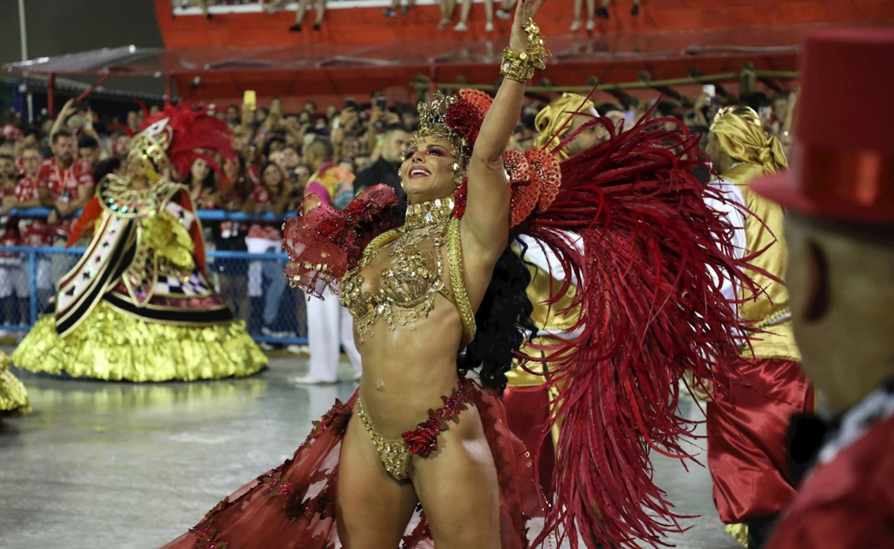 Samba dancer