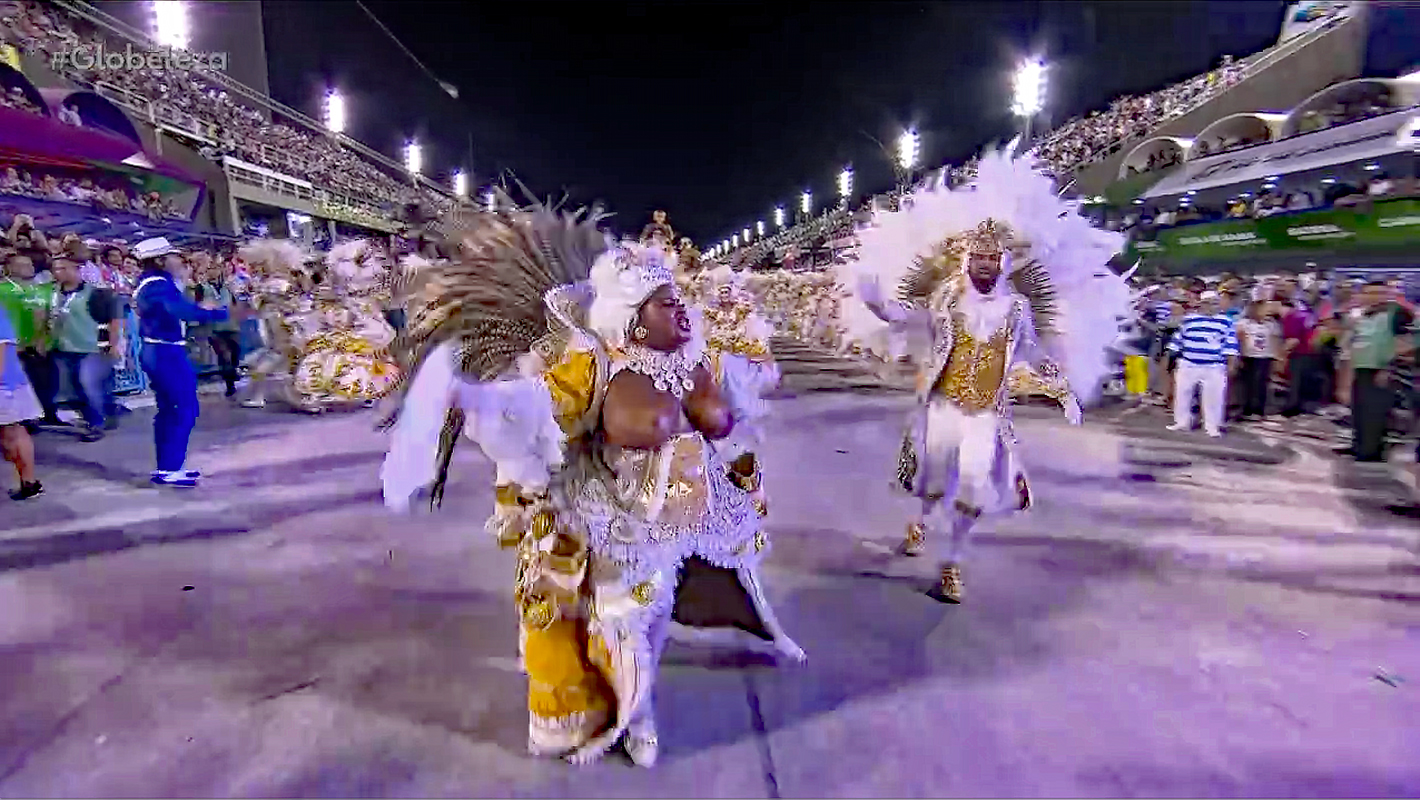 Samba dancer
