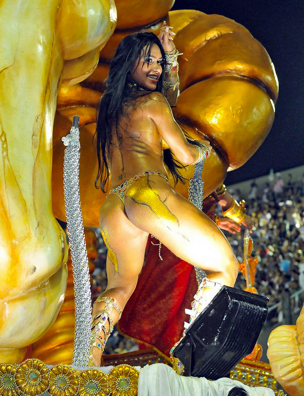 Samba dancer