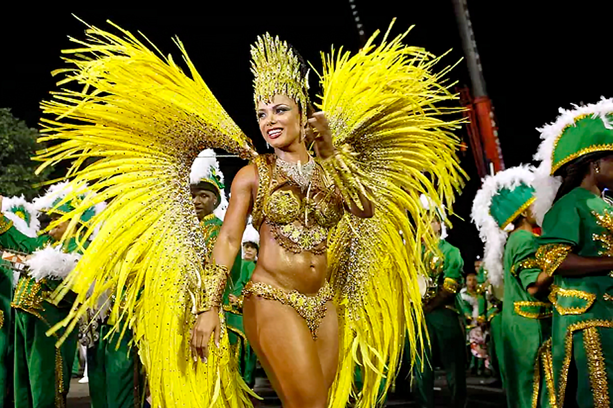 Samba dancer