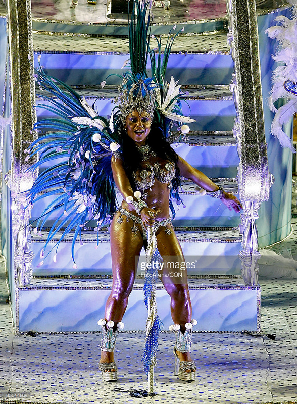 Samba dancer