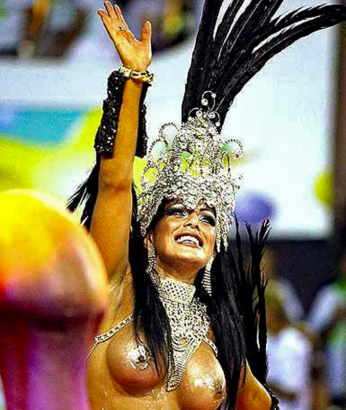Samba dancer