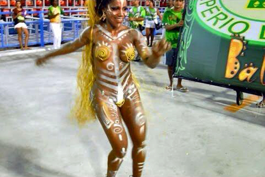 Samba dancer