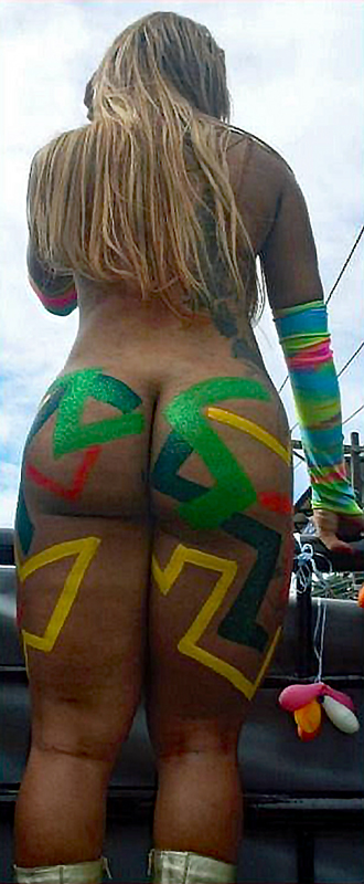 Samba dancer