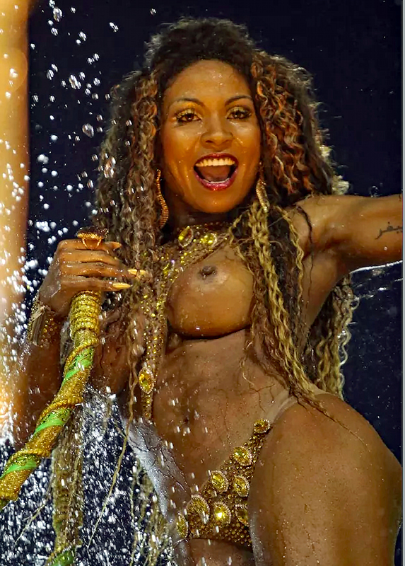 Samba dancer