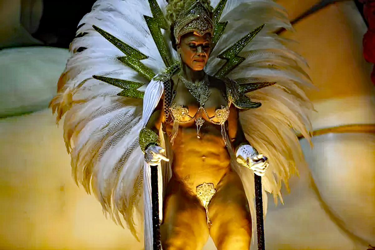 Samba dancer