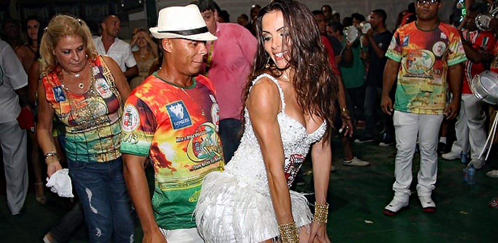 Samba dancer