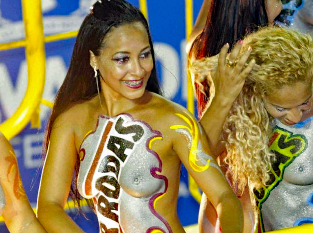 Samba dancer