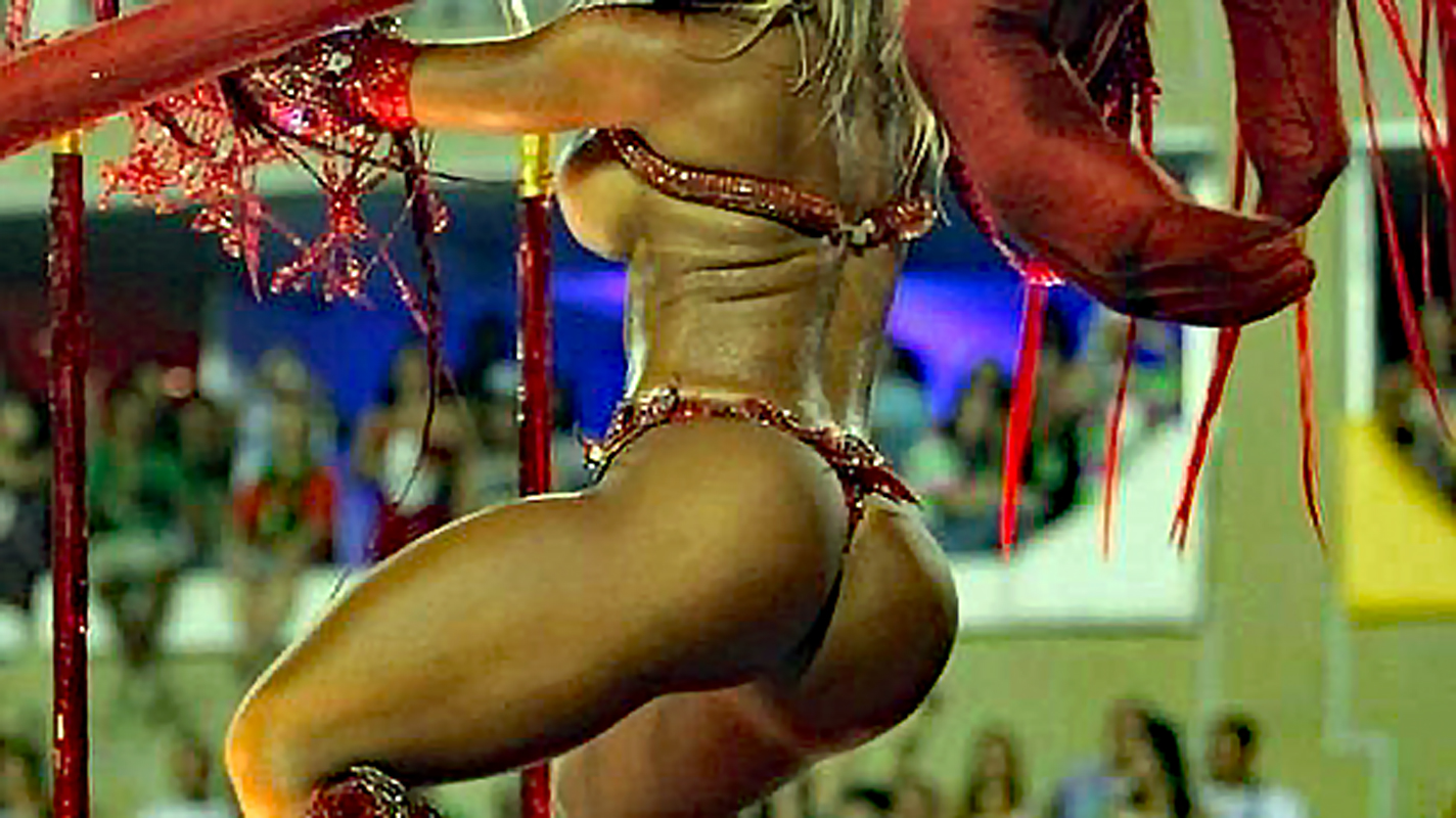 Samba dancer