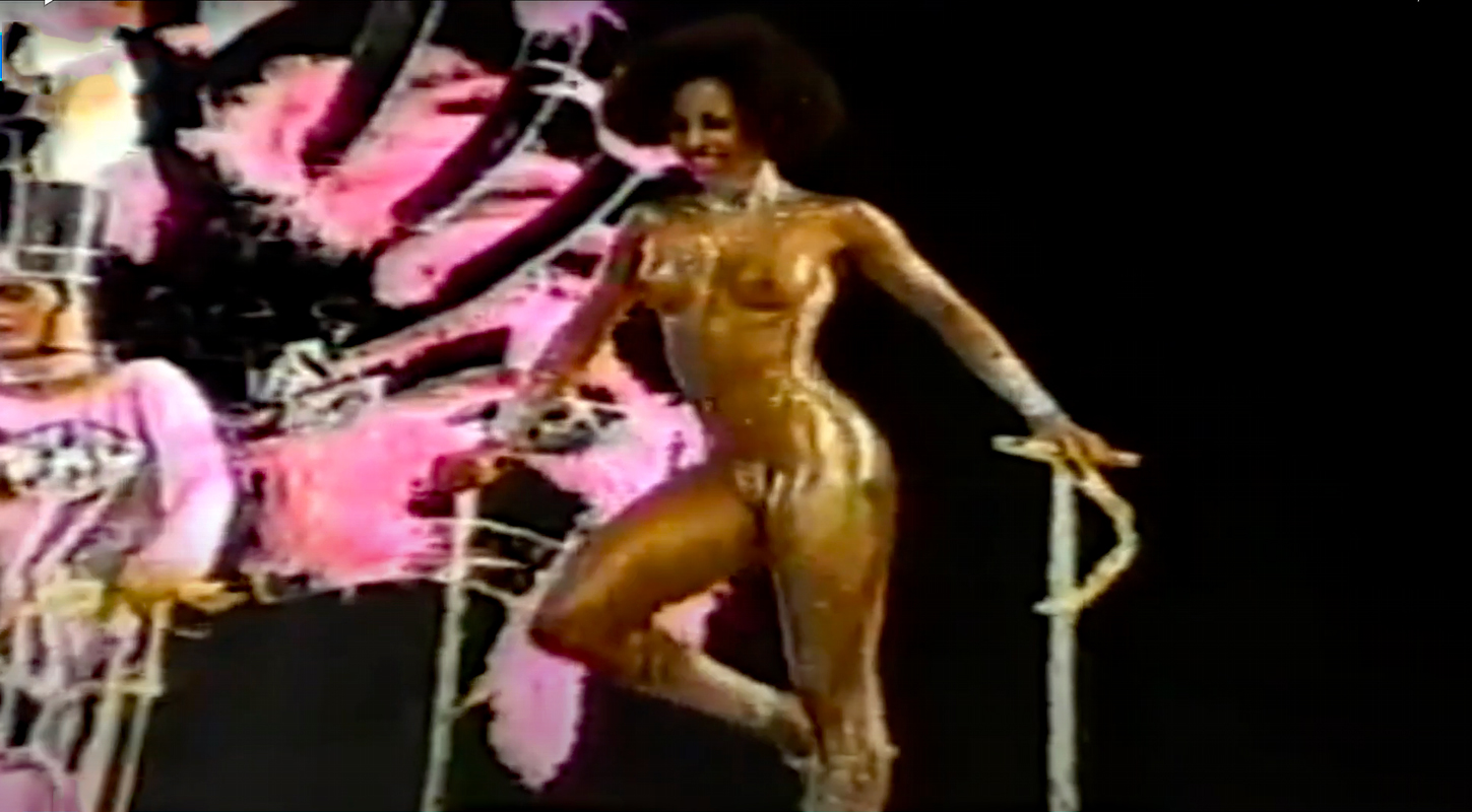 Samba dancer