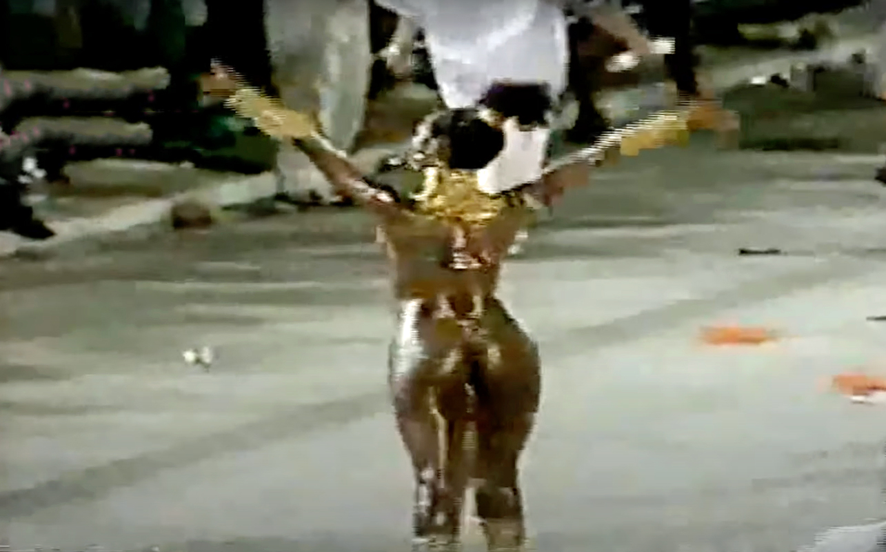 Samba dancer