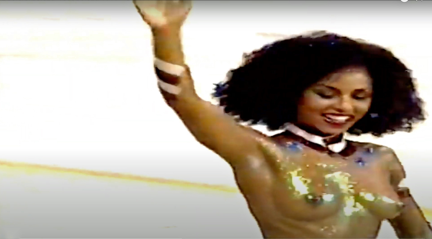 Samba dancer