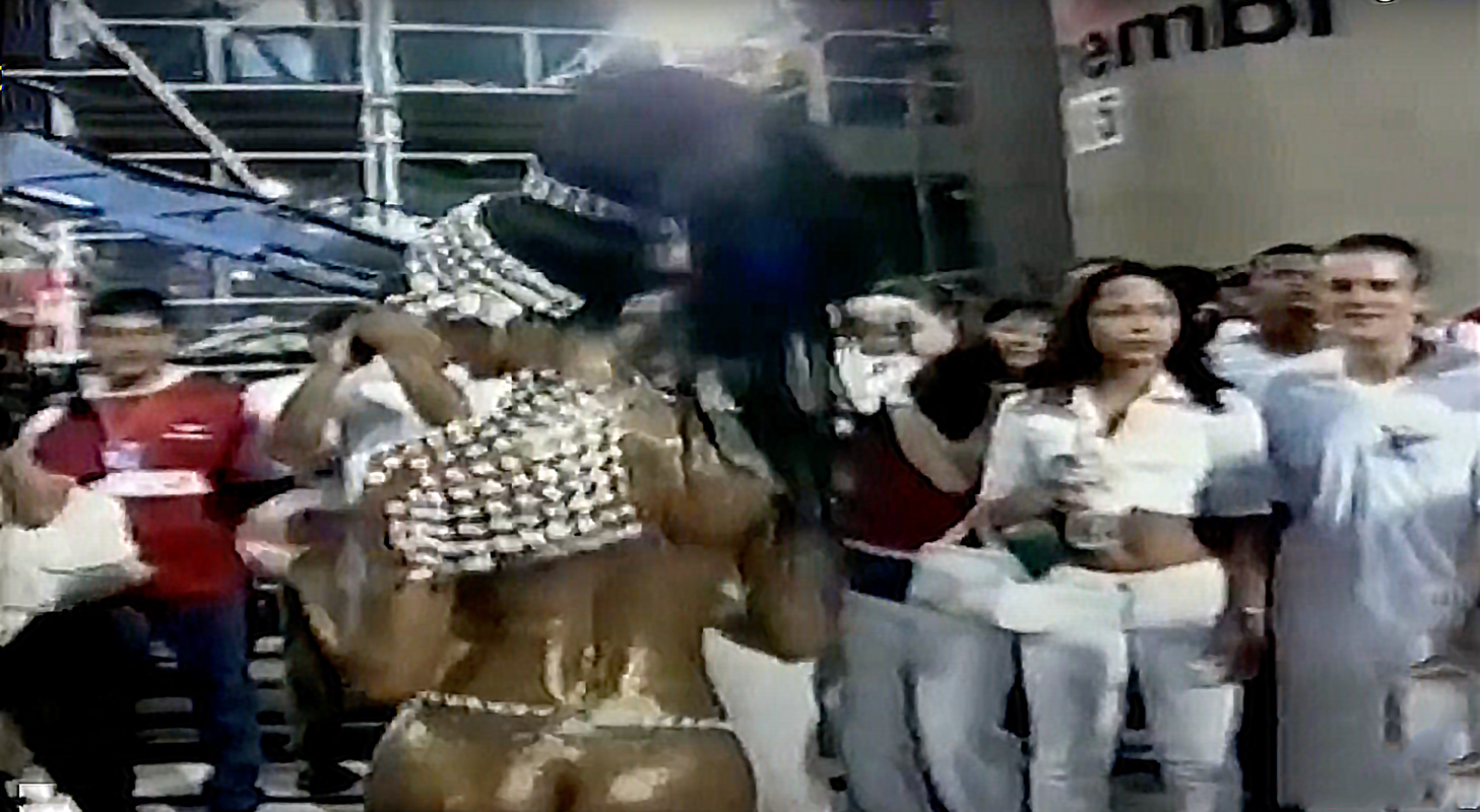 Samba dancer