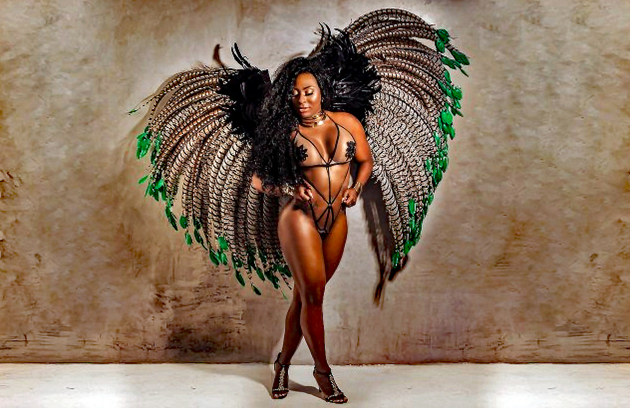 Samba dancer