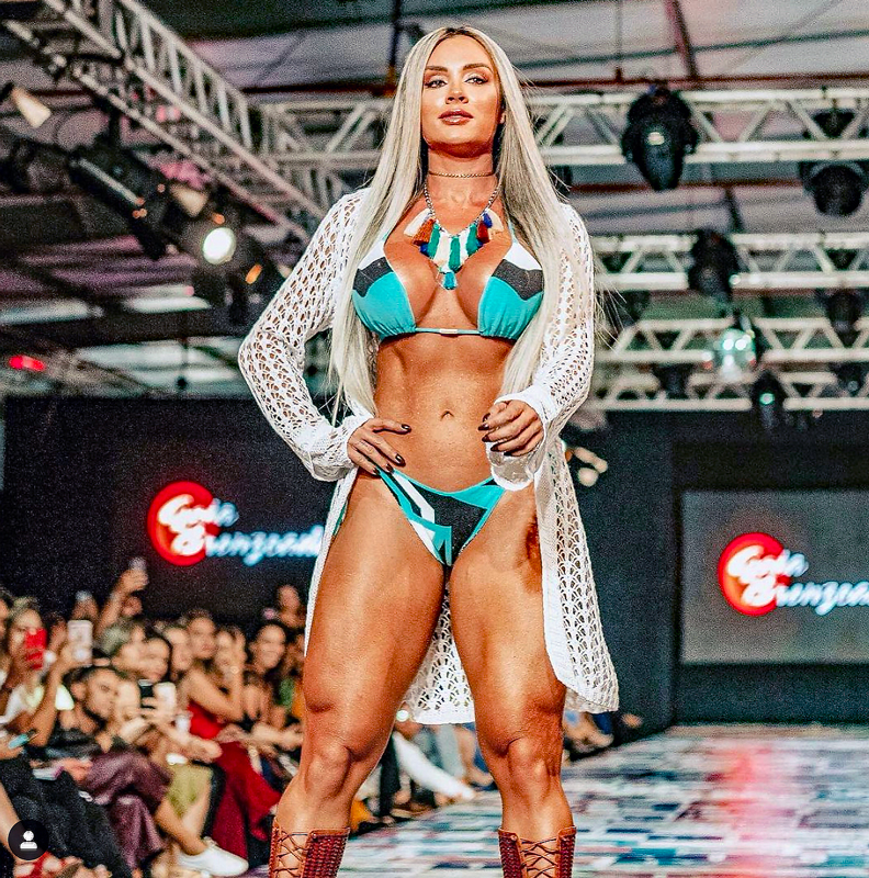 Samba dancer