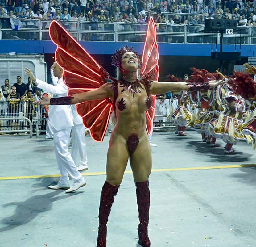 Samba dancer