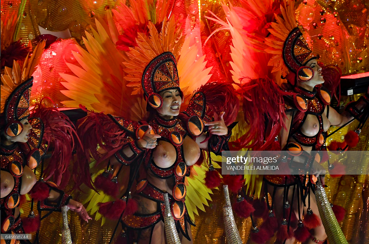 Samba dancer