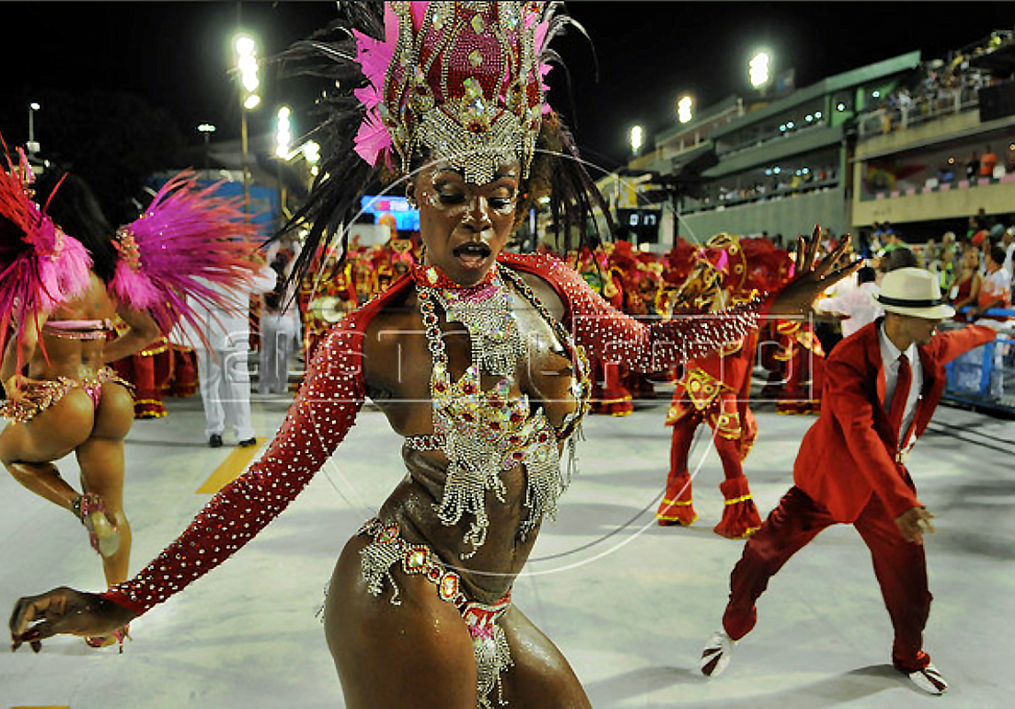 Samba dancer