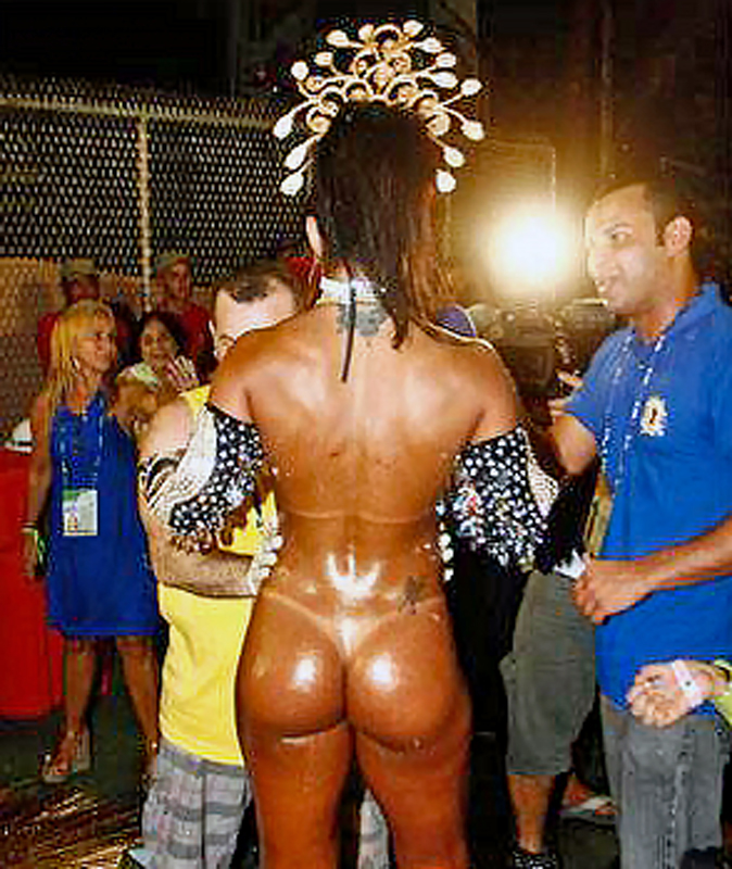 Samba dancer