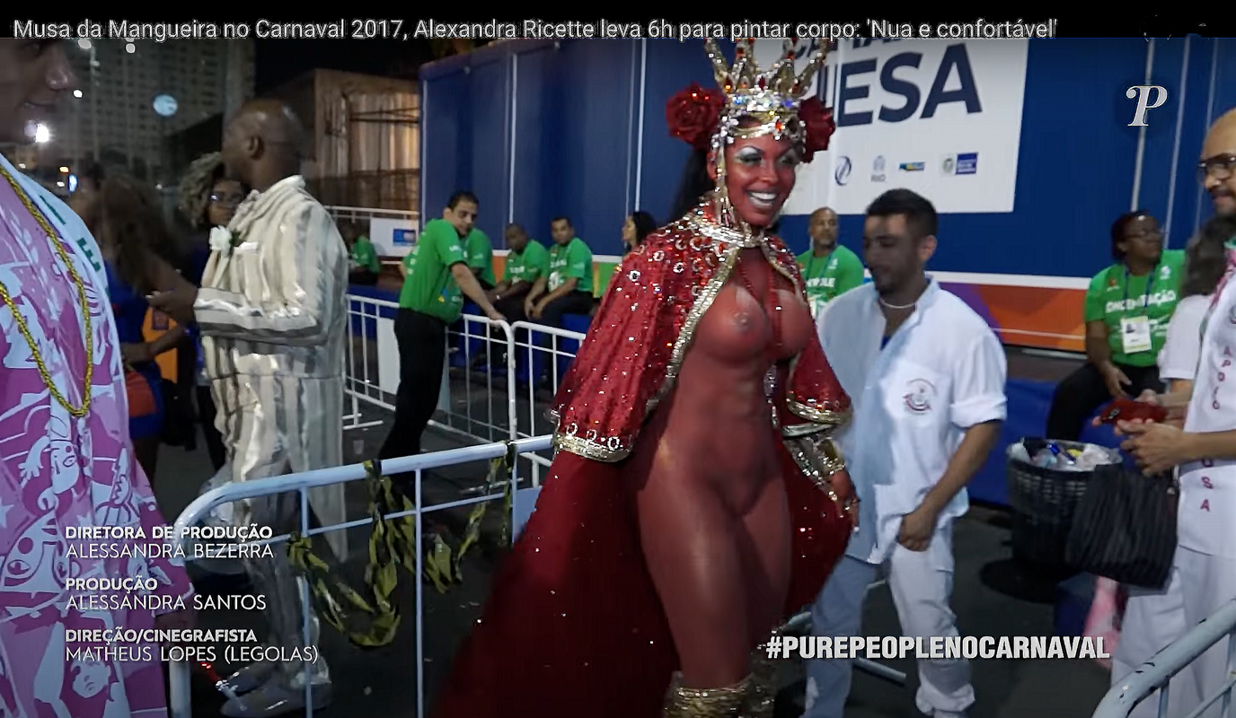 Samba dancer