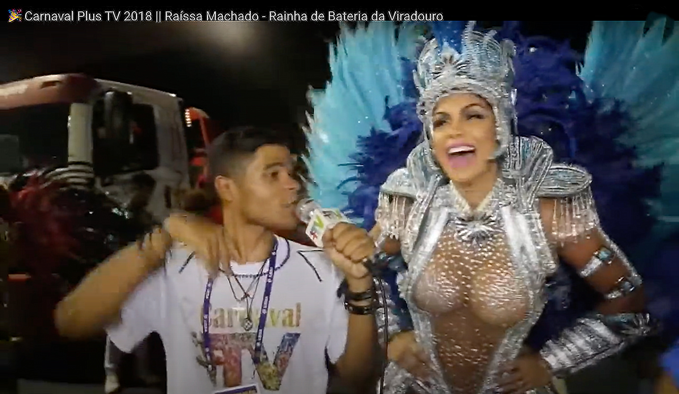 Samba dancer
