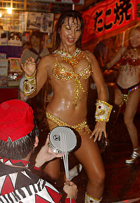 Samba dancer