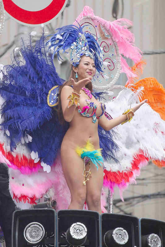 Samba dancer