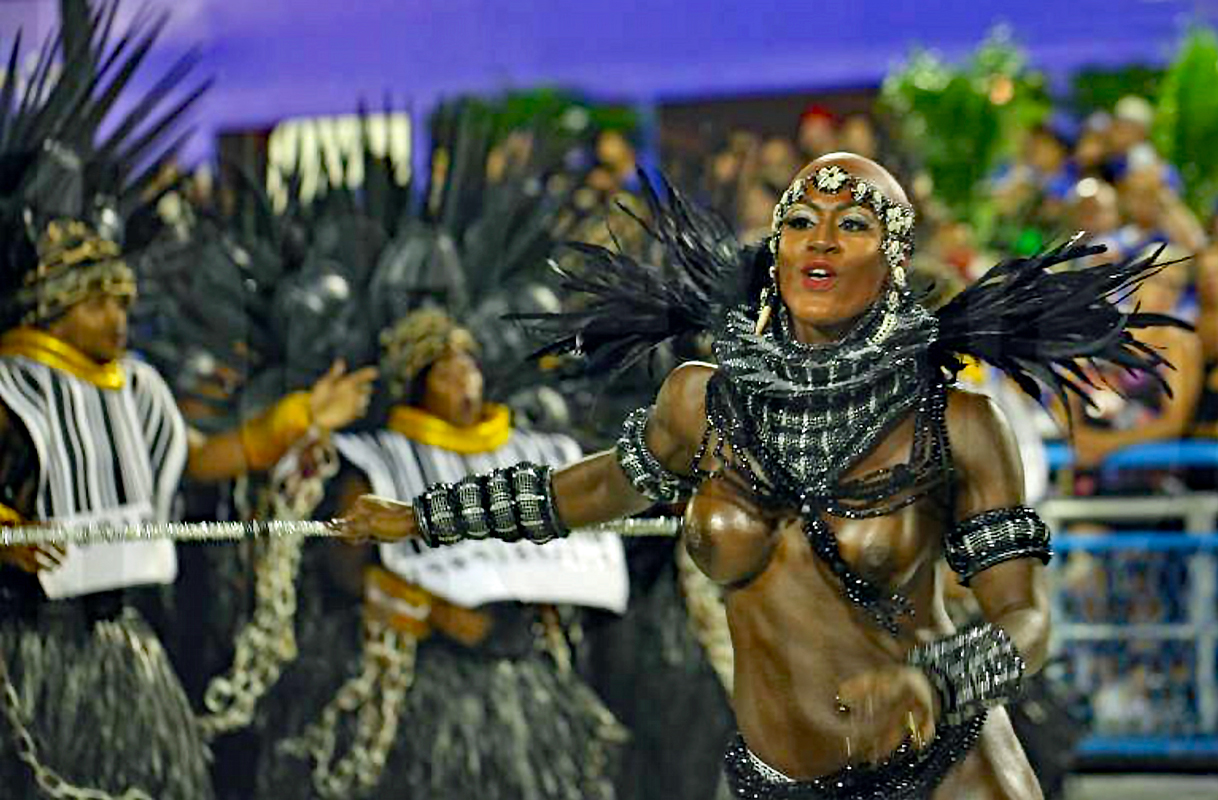 Samba dancer