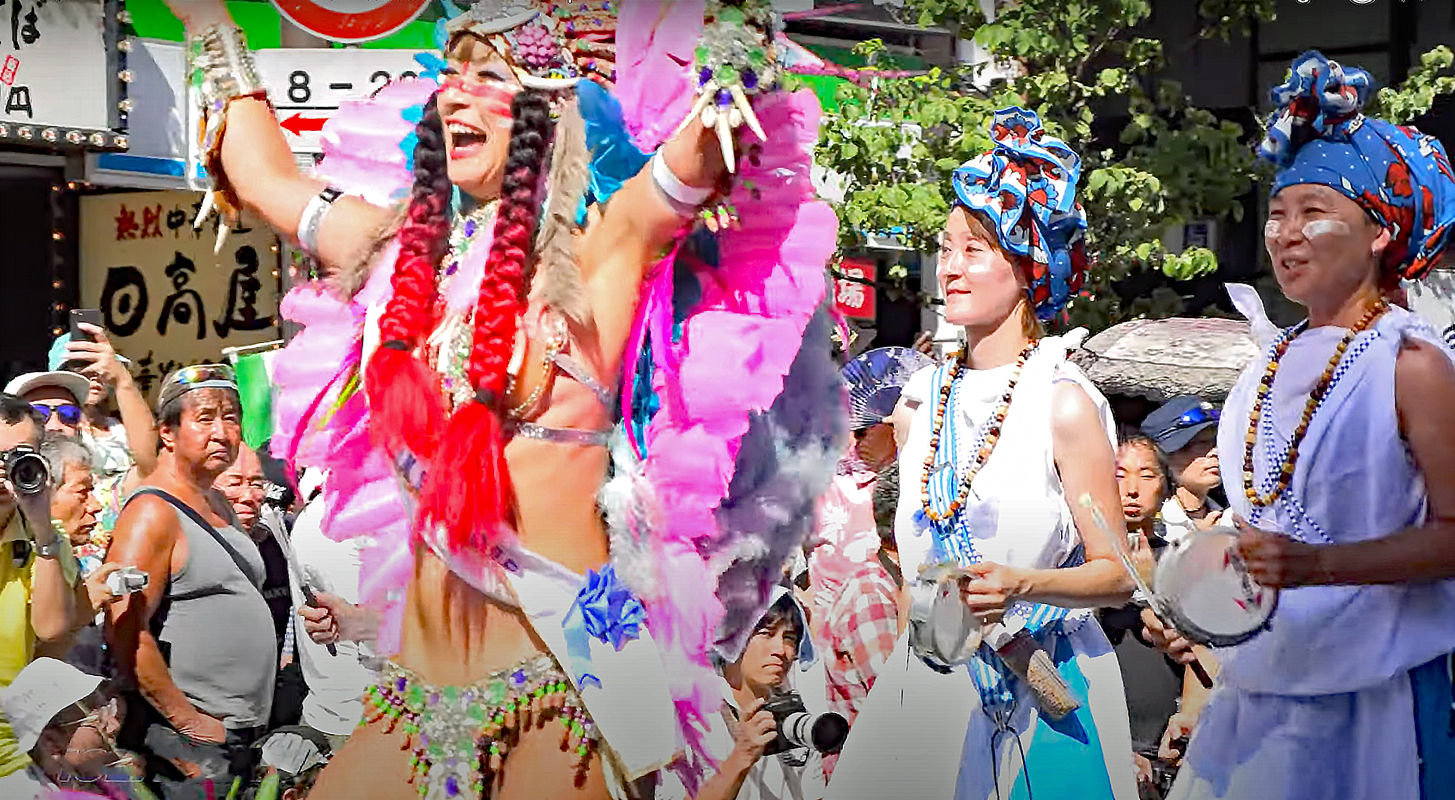 Samba dancer