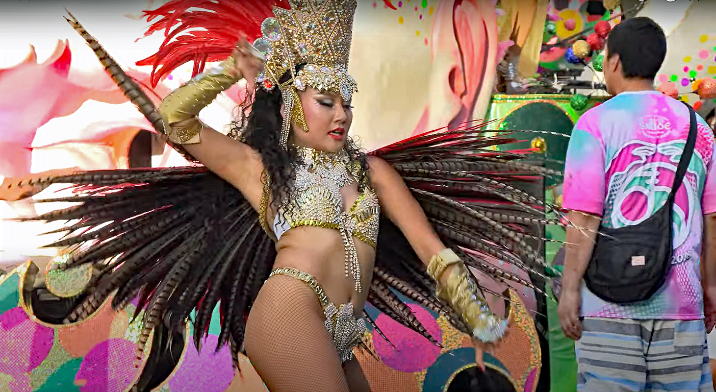 Samba dancer