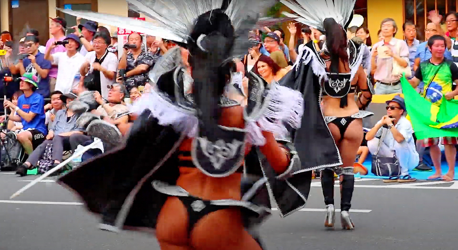 Samba dancer
