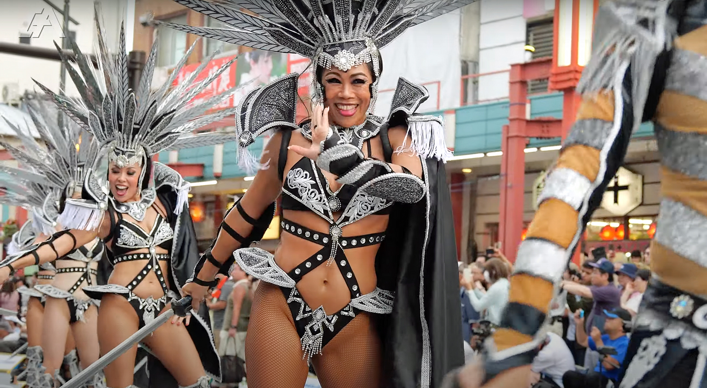 Samba dancer