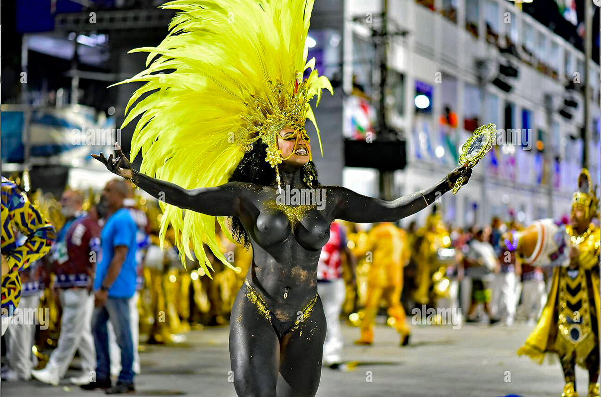 Samba dancer