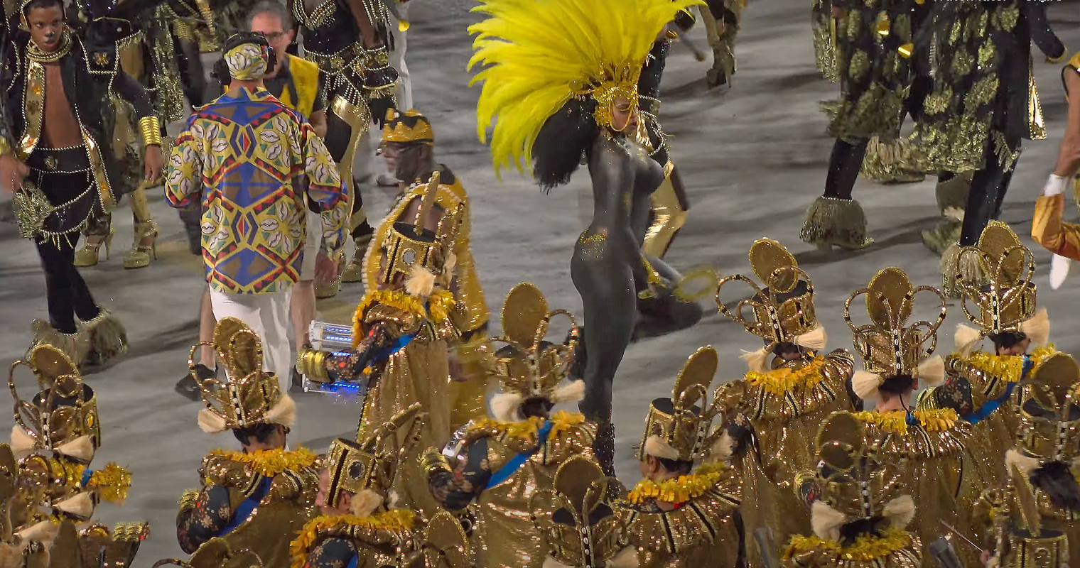 Samba dancer