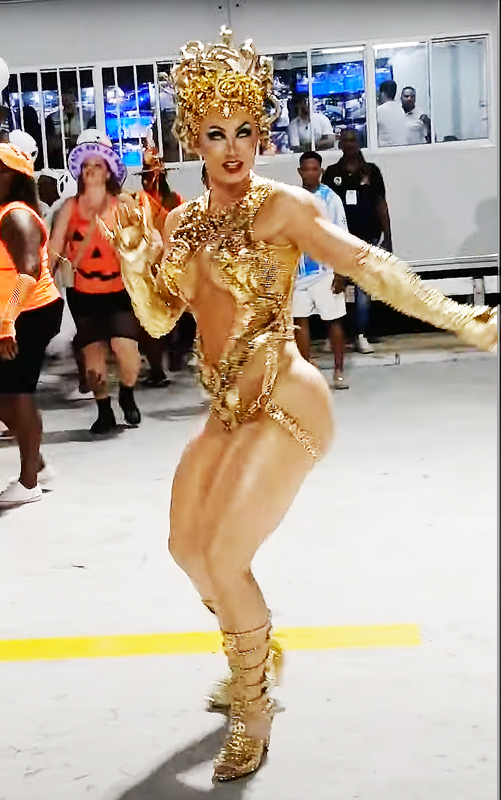 Samba dancer