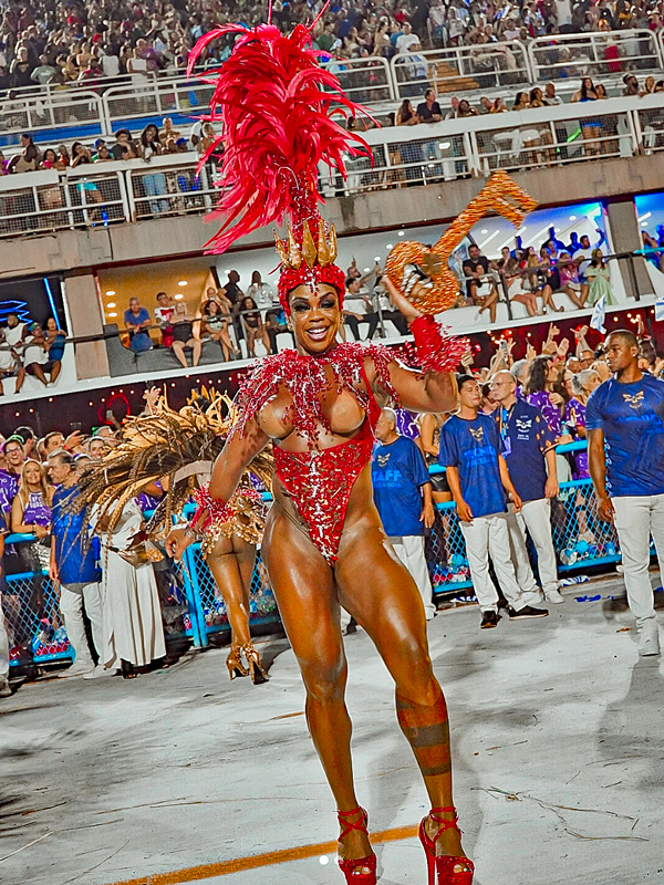 Samba dancer