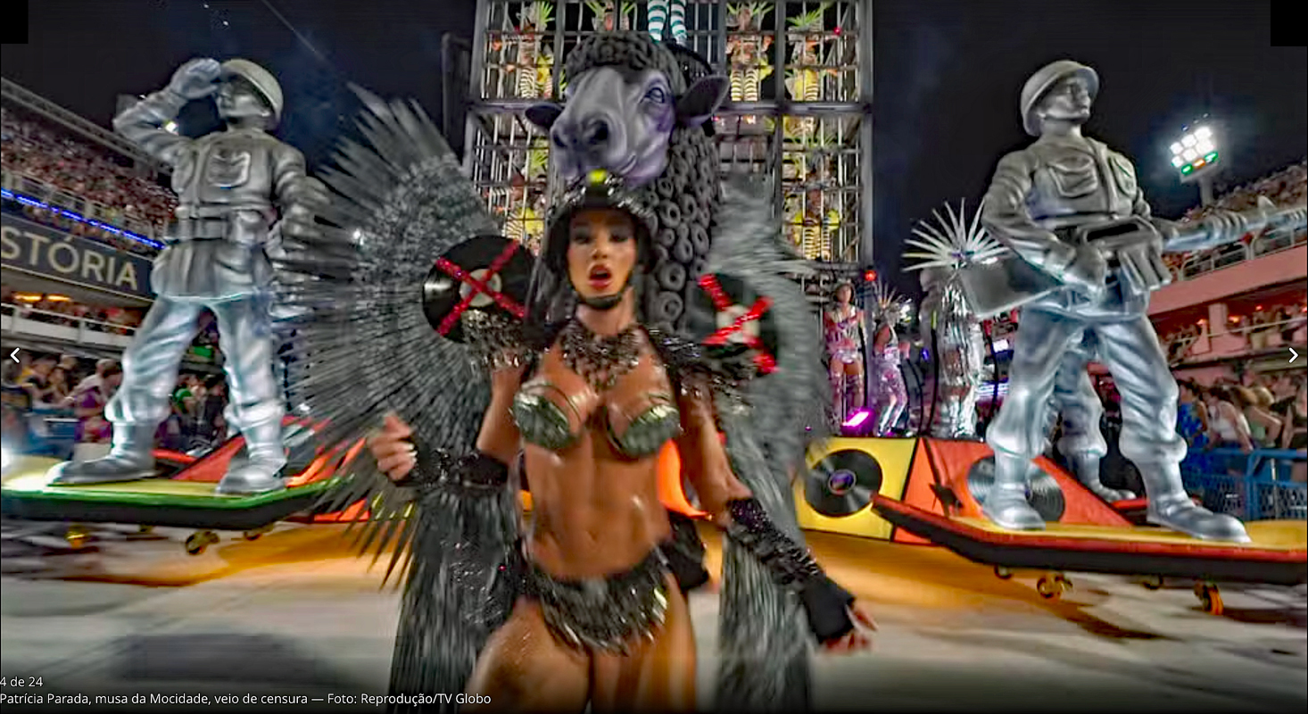 Samba dancer