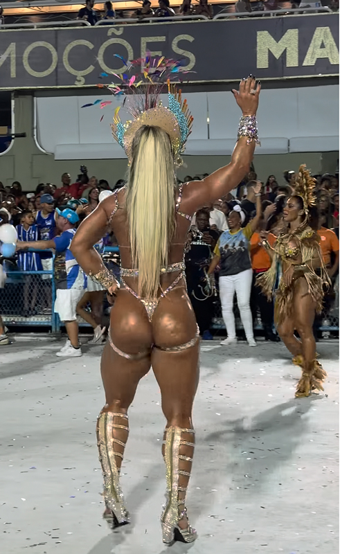 Samba dancer